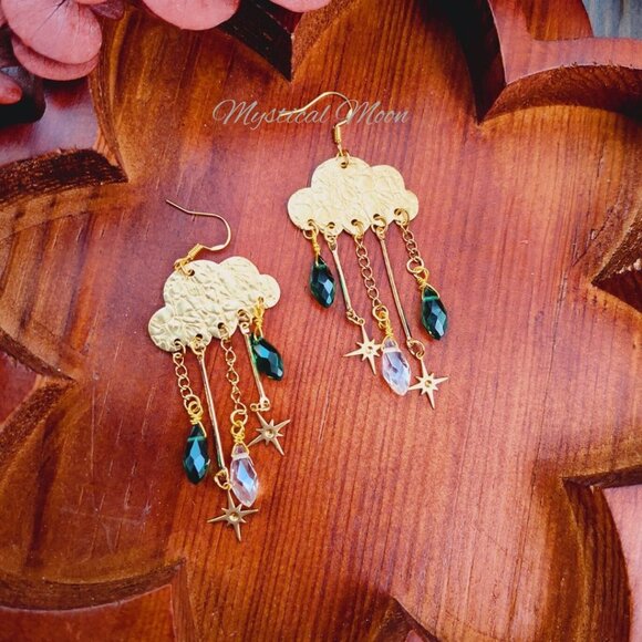 Summer Showers Green & Clear Crystal Cloud Whimsical Chandelier Earrings Stars - Picture 2 of 4